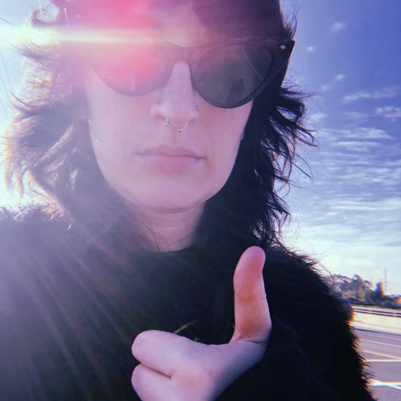 Meet your Posher, Anna ☕️🍒🌲🦉🪵 - Picture 5 of 5